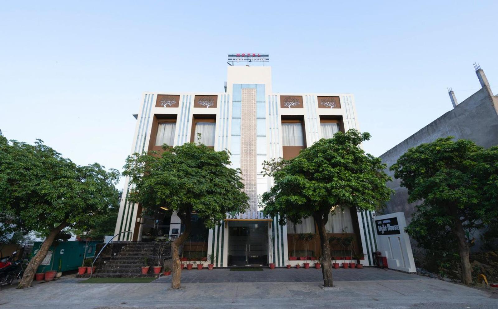 Hotel Sahibs The Lighthouse Agra  Bagian luar foto