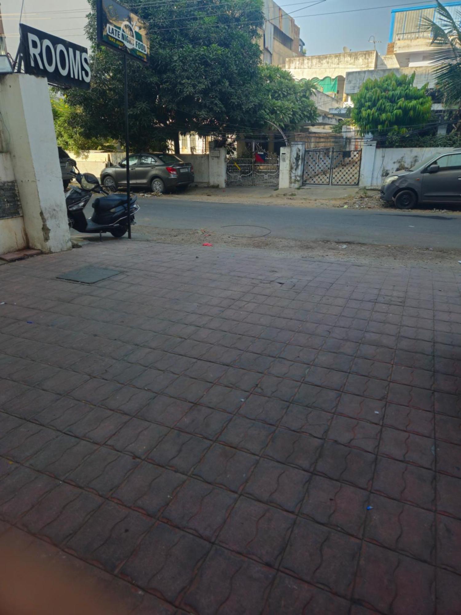 Hotel Sahibs The Lighthouse Agra  Bagian luar foto